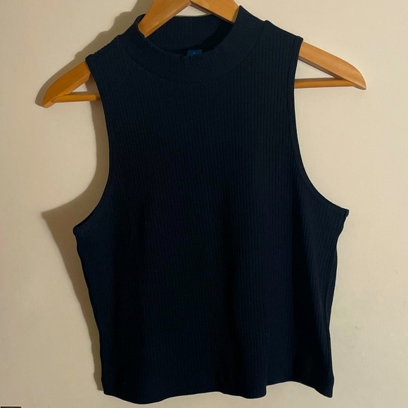 Mock Neck Ribbed Tank Top - Picture 9 of 13